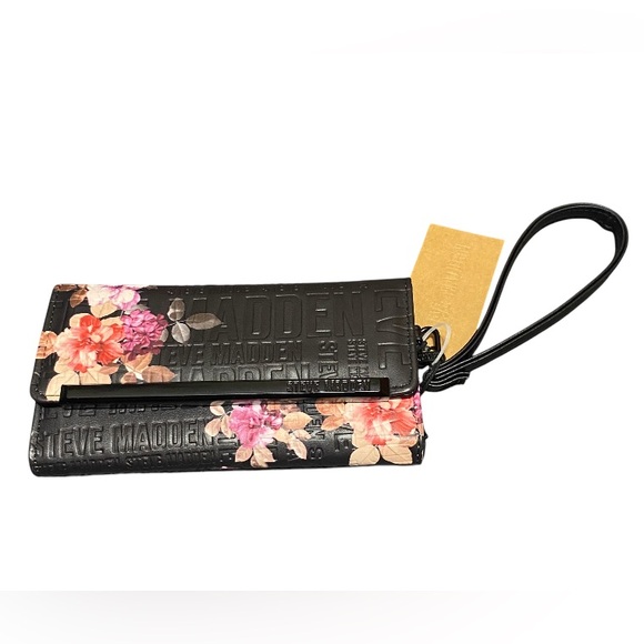 Steve Madden Handbags - NWT Steve Madden Large Floral Embossed Wallet